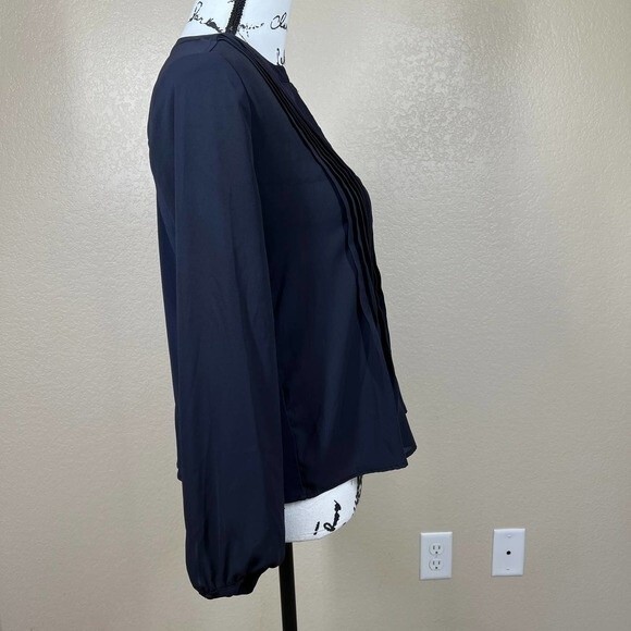Ann Taylor Petite Navy Blue sheer pleated  long sleeve top size S academia work - Picture 7 of 14